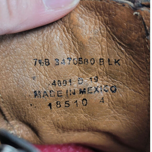 Frye Veronica Belted Short 70580 Brown Distressed Leather Ankle Boots, sz 7.5 - Picture 11 of 16